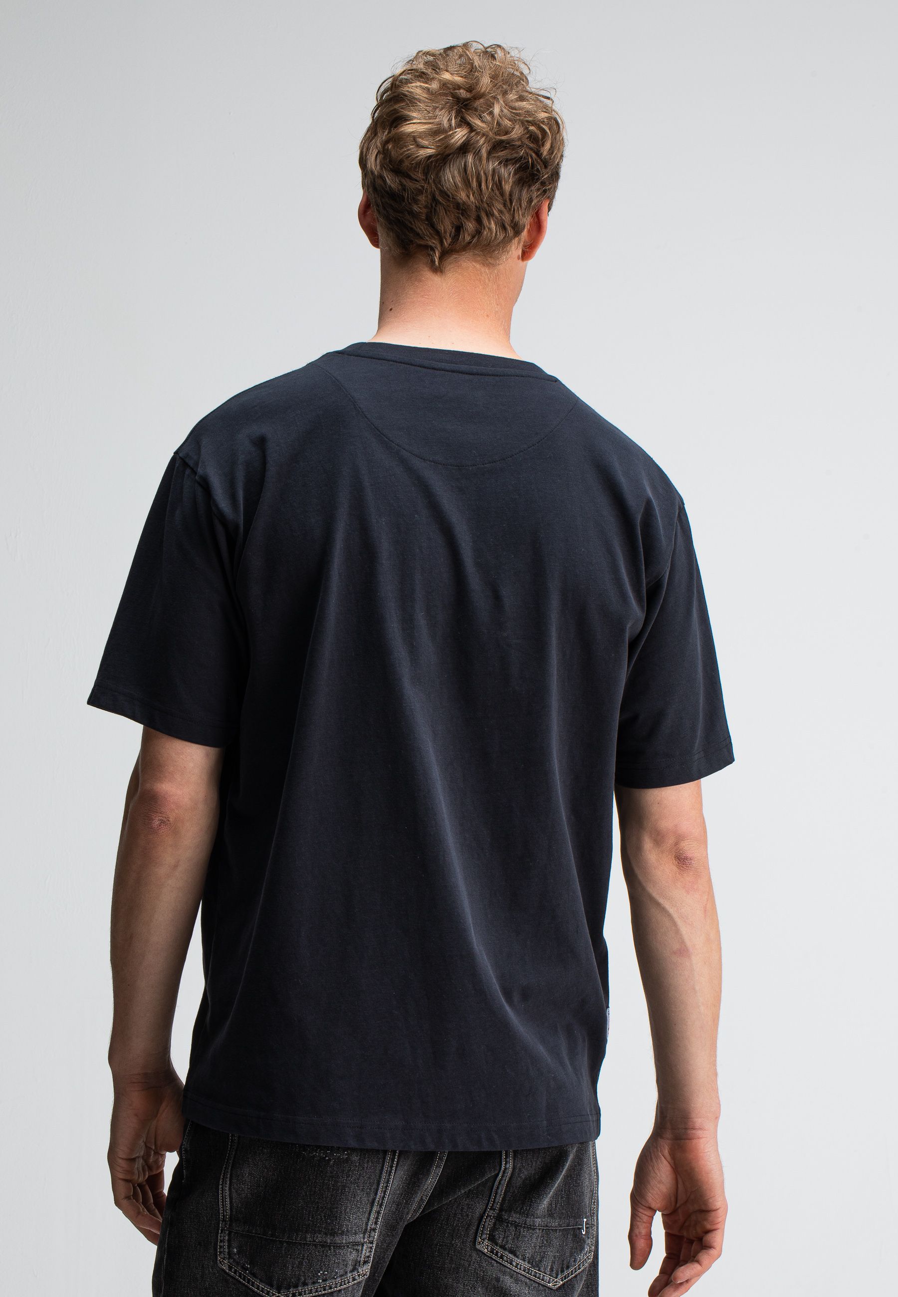 Kuro Loose Tee