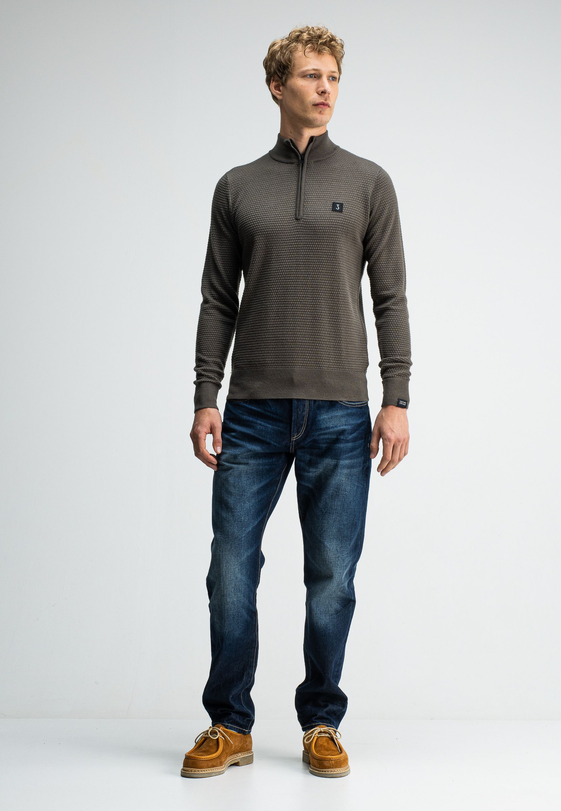Structure Halfzip