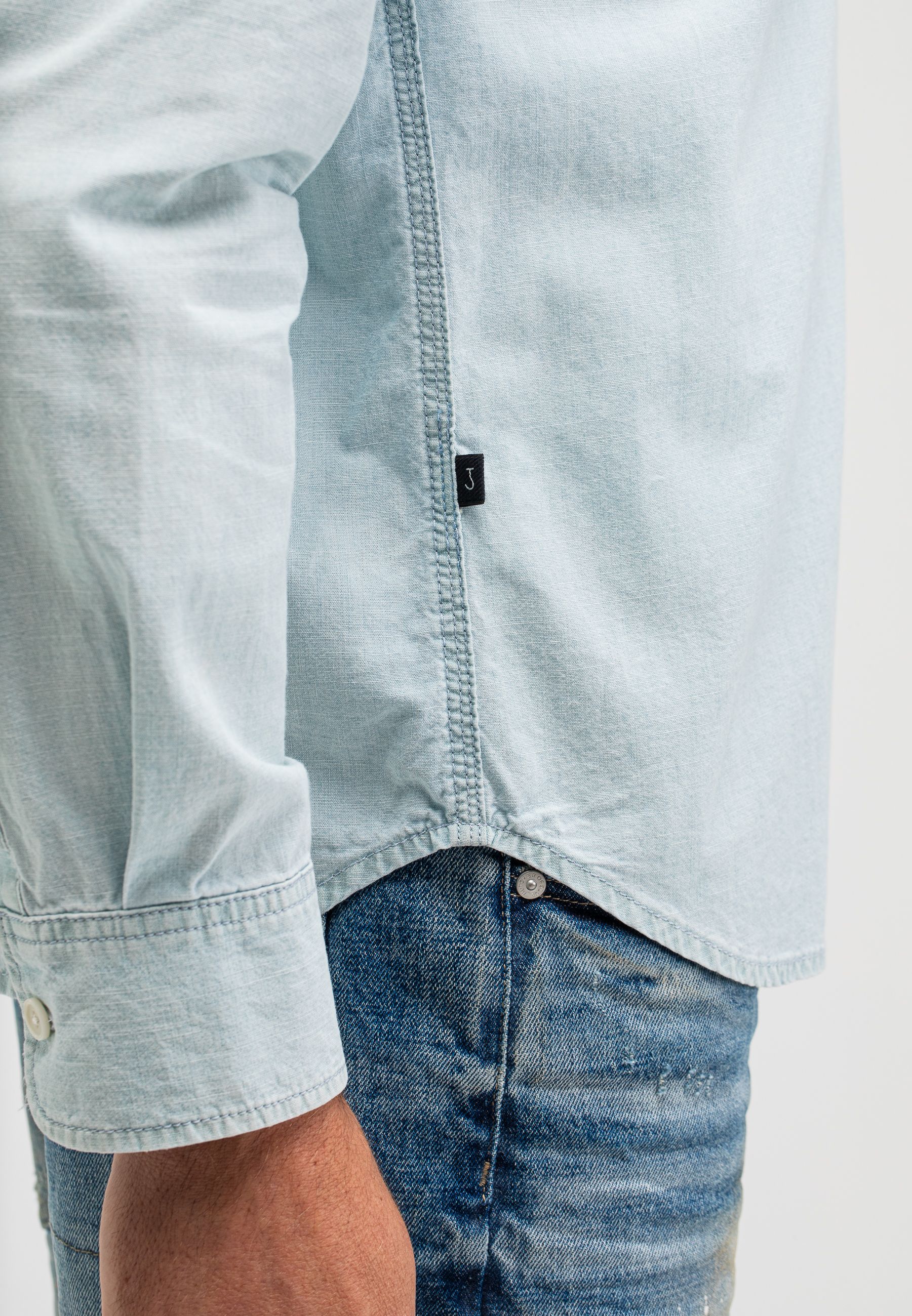 Upton Chambray Shirt