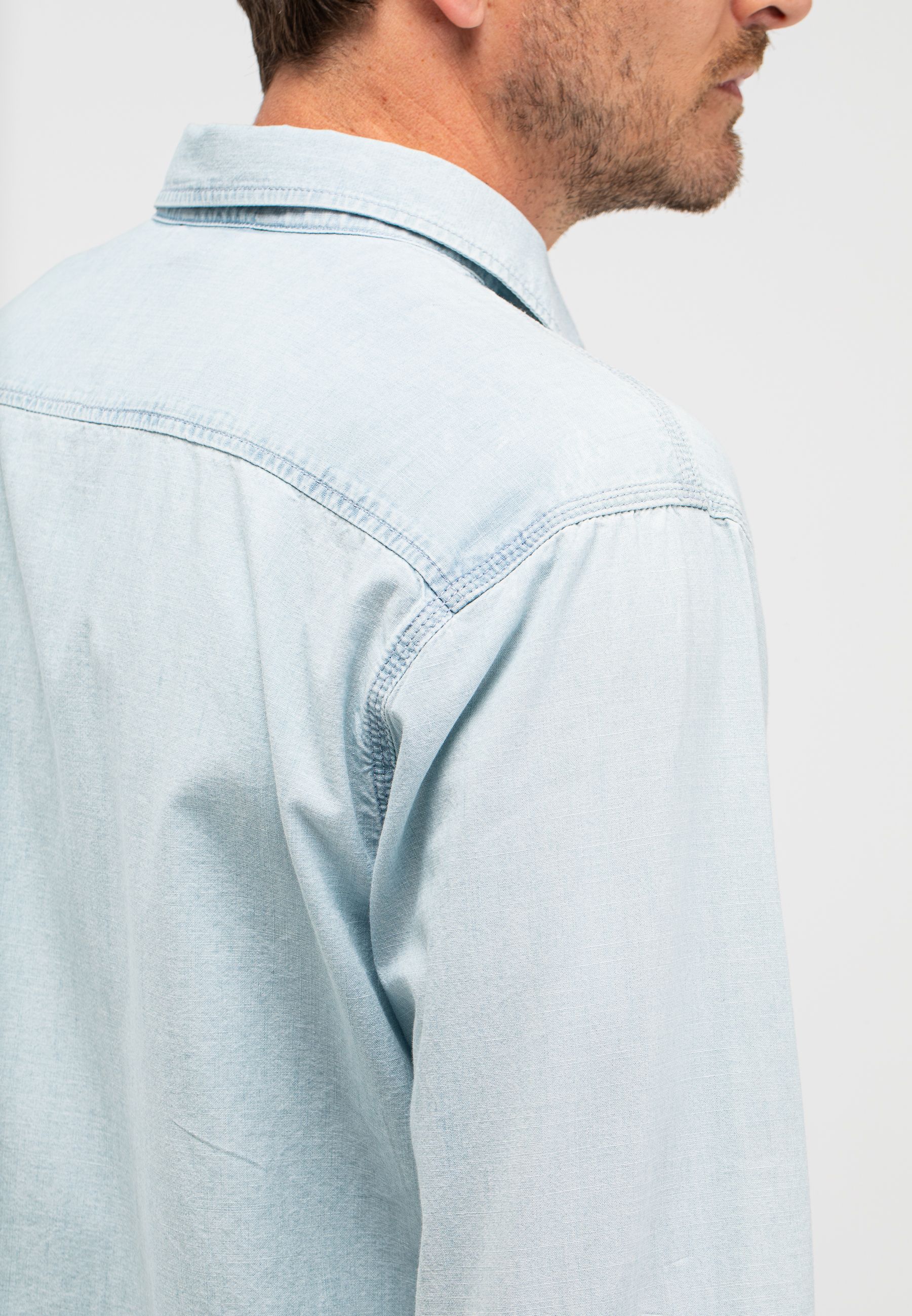 Upton Chambray Shirt