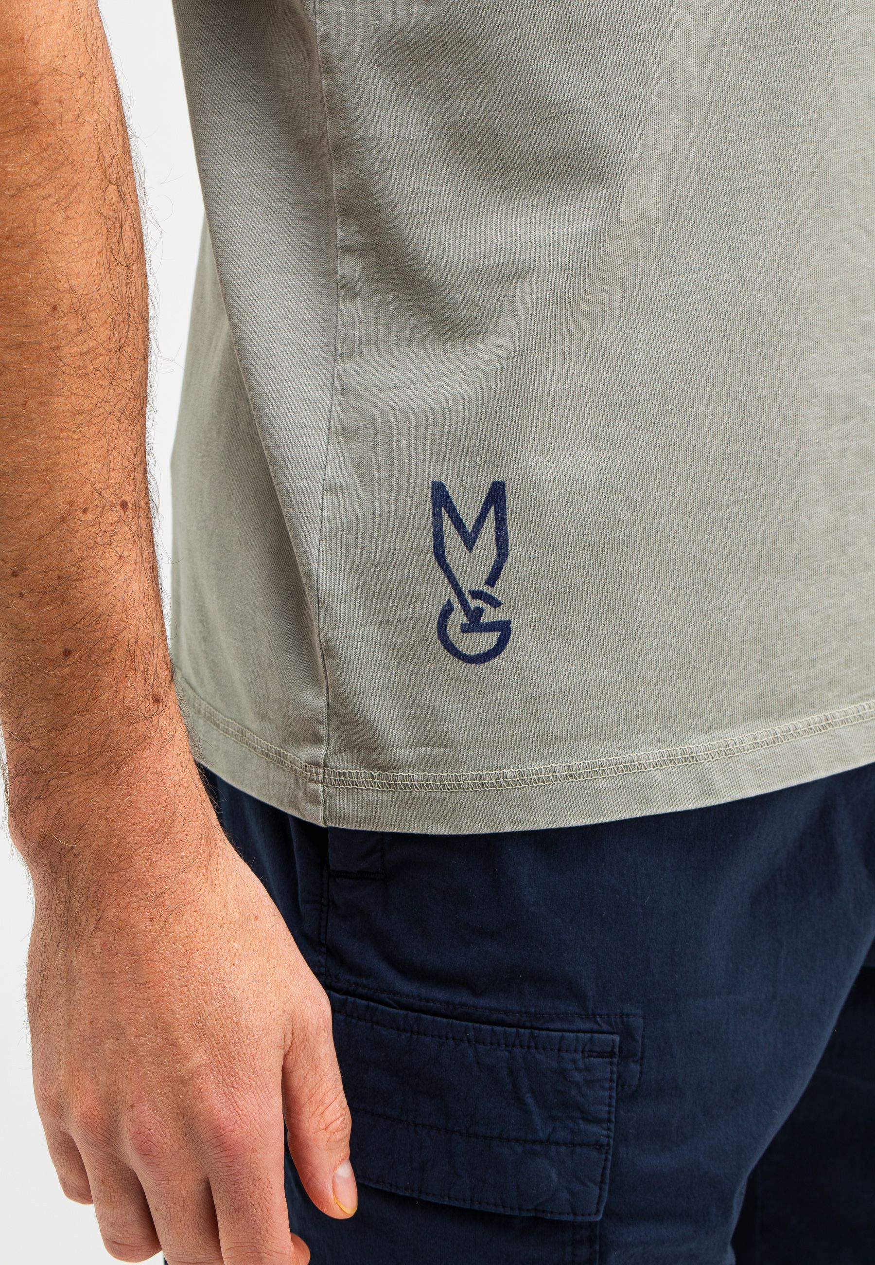 BOB X MVG Chain Hook Tee