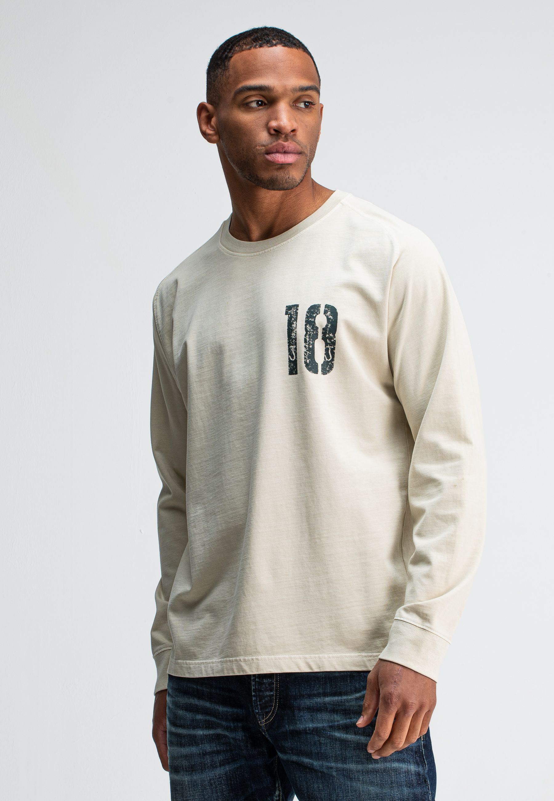 Army 18 Bob Loose Tee LS