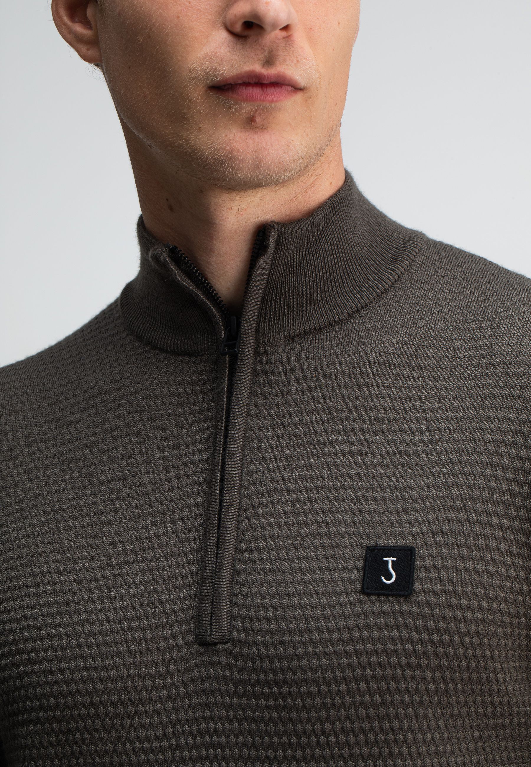 Structure Halfzip