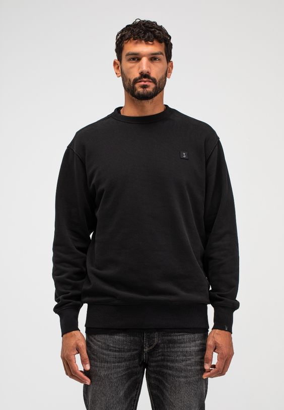 Kuro Loose Crew